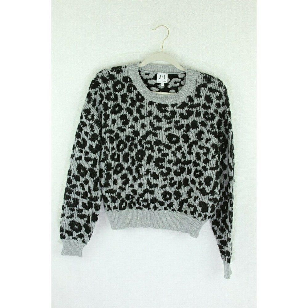 John & Jenn Cropped Sweater Leopard
